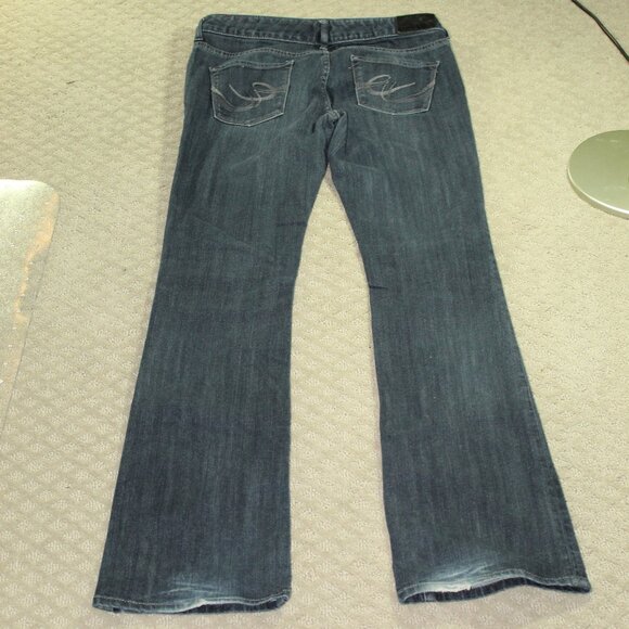 Express Stella Bootcut Regular Fit Low Rise Boot Cut Jeans Women's Size 4L 28x32 - Picture 2 of 6